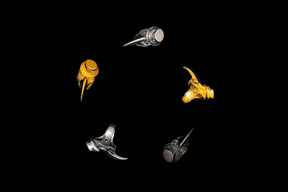 Pecora Masqueradeシリーズ – ハンドメイドのシューズジュエリーコレクション